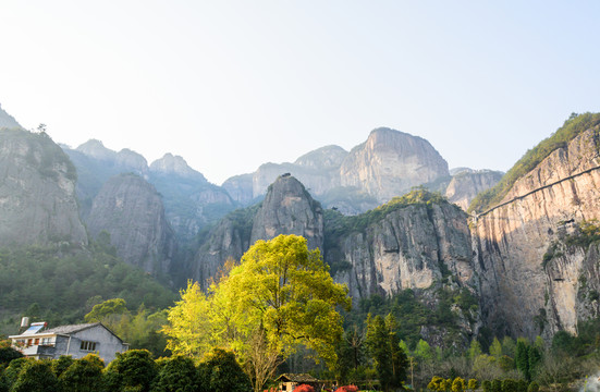 崖下庫風(fēng)景區(qū)山景