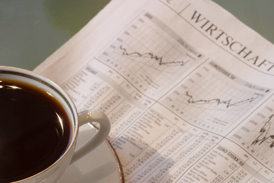 與報(bào)社業(yè)務(wù)部門的咖啡休息