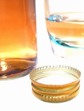 玻璃酒杯