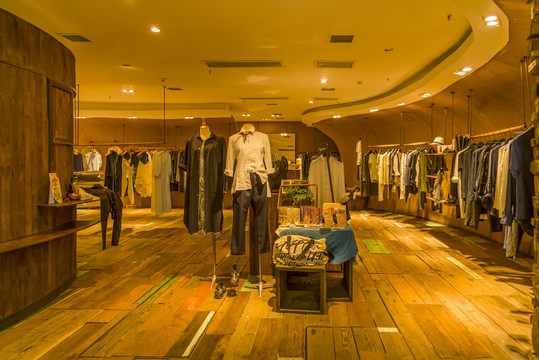 女裝專賣店