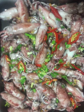 爆炒小魷魚