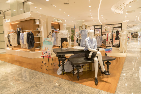 女裝專賣店