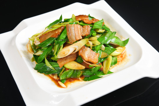 大蒜葉炒咸肉