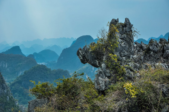 山峰景色