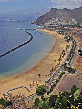 Playa de Las Teresitas