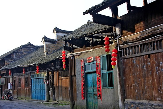 龍?zhí)豆沛?zhèn)