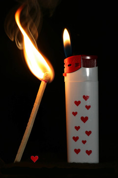 我和你一起著火了。