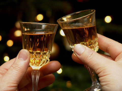 玻璃酒杯