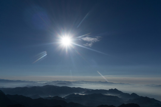 海坨山云海日出
