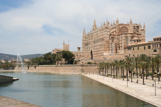 帕爾馬大教堂La SEU