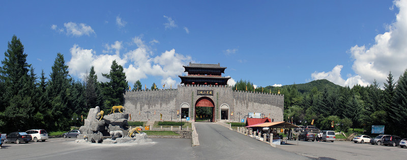 威虎山影視城全景圖片