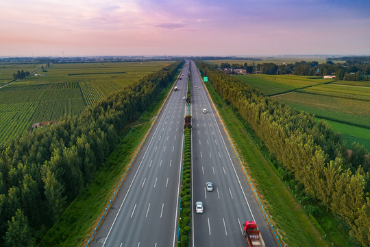航拍高速公路