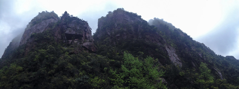 群山