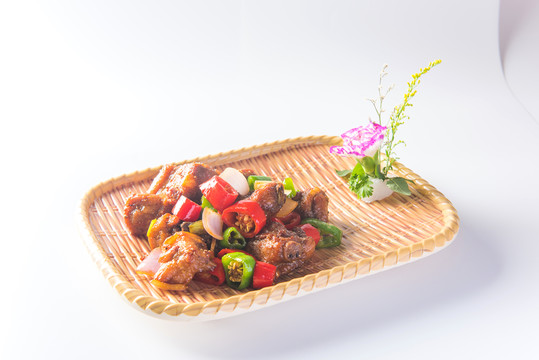 青椒炒排骨