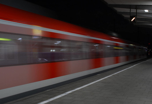 列車到達(dá)