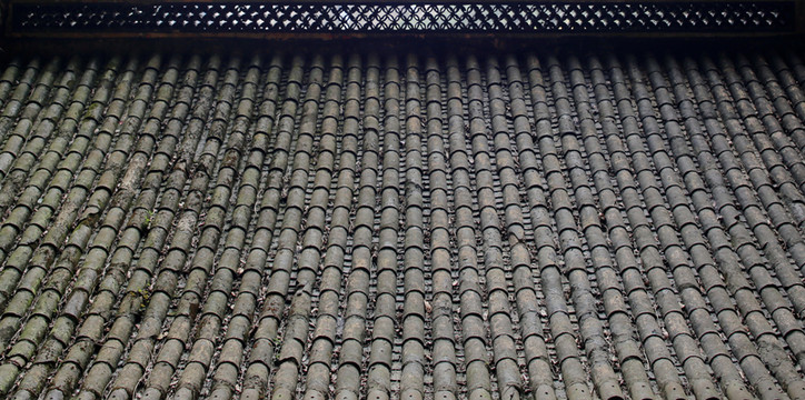 中式建筑灰瓦屋頂