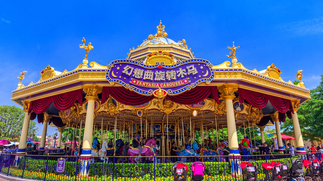 旋轉(zhuǎn)木馬 迪士尼樂園