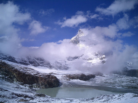 高山湖泊在馬特