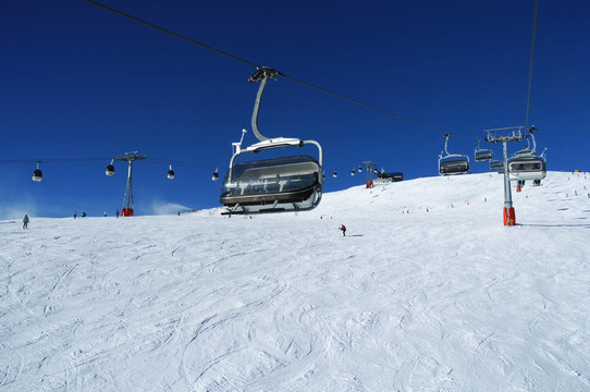 滑雪纜車