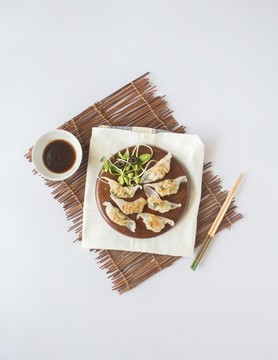 煎餃 炸餃