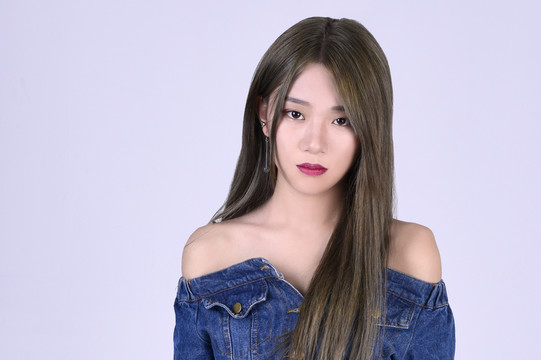 時(shí)尚美女