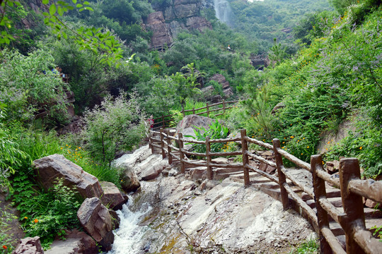 萬安山大峽谷風(fēng)景