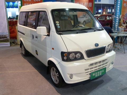 新型能源車  電動車