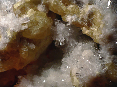 方解石對(duì)硫