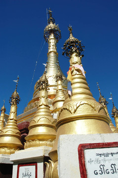 佛塔