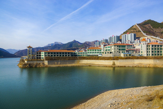 山水泰和