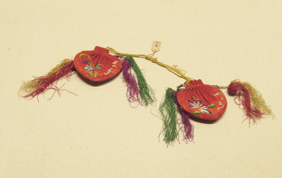 清代繡花荷包