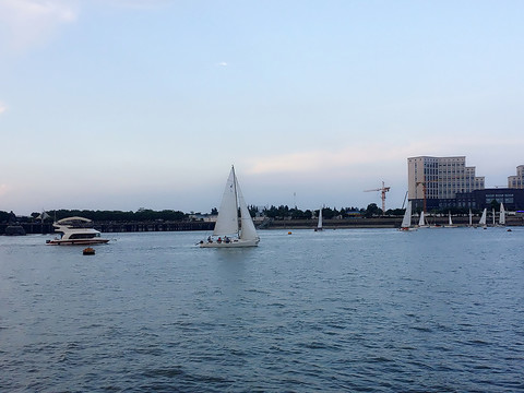 帆船出海