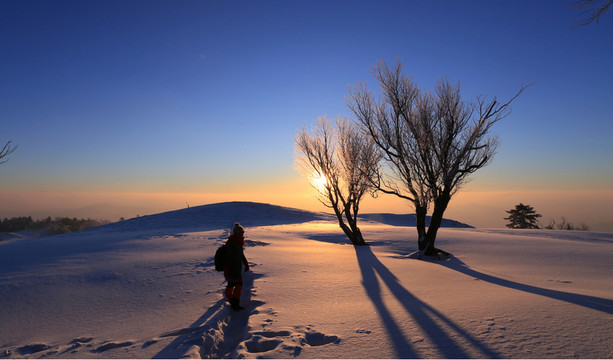 雪原夕陽(yáng)