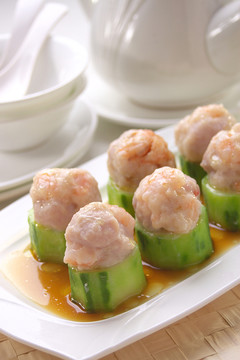 絲瓜蒸鮮蝦肉丸