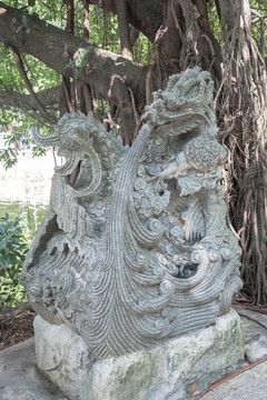 南湖公園龍雕塑