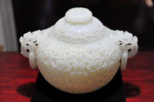 玉雕茶壺