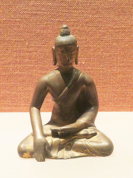 吐蕃時(shí)期銅鍍金釋迦牟尼佛像