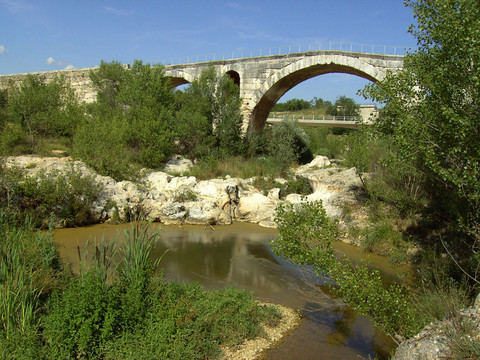 pont julien 01
