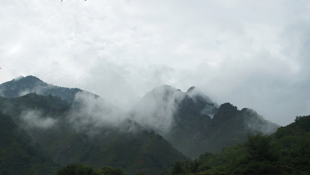 五臺山峰云霧