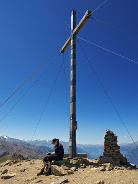 gipfelkreuz hochwart