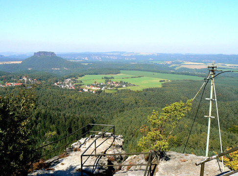 papststein俯瞰lilienstein