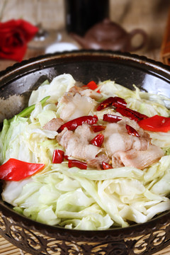 干鍋手撕包菜