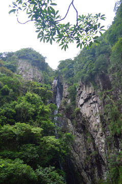懸崖峭壁