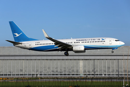 飛機(jī)降落 廈門航空