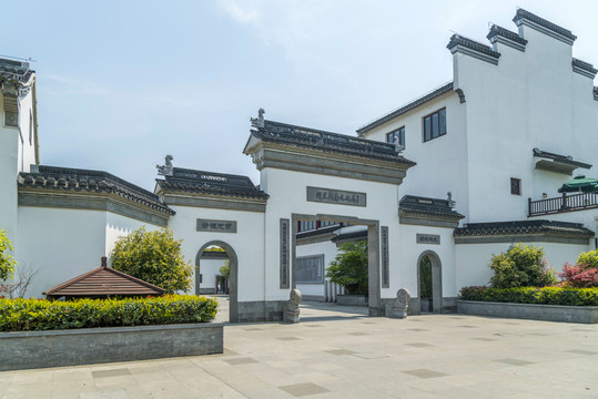 古建筑大門
