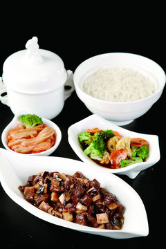 香菇醬肉套餐