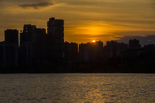 長沙西湖公園日落夕陽