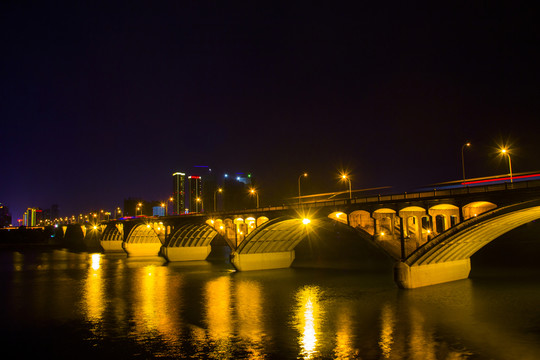 橘子洲大橋夜景