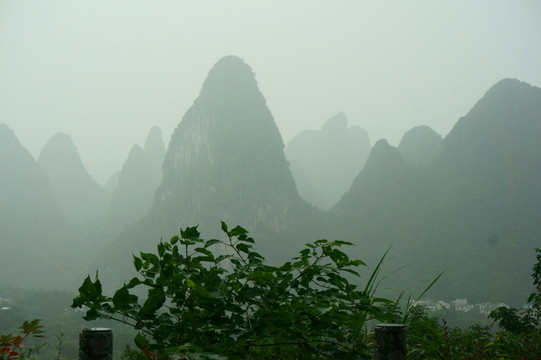 遠(yuǎn)山