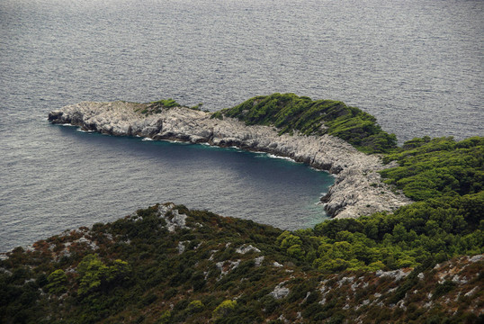 姆列特島海岸35
